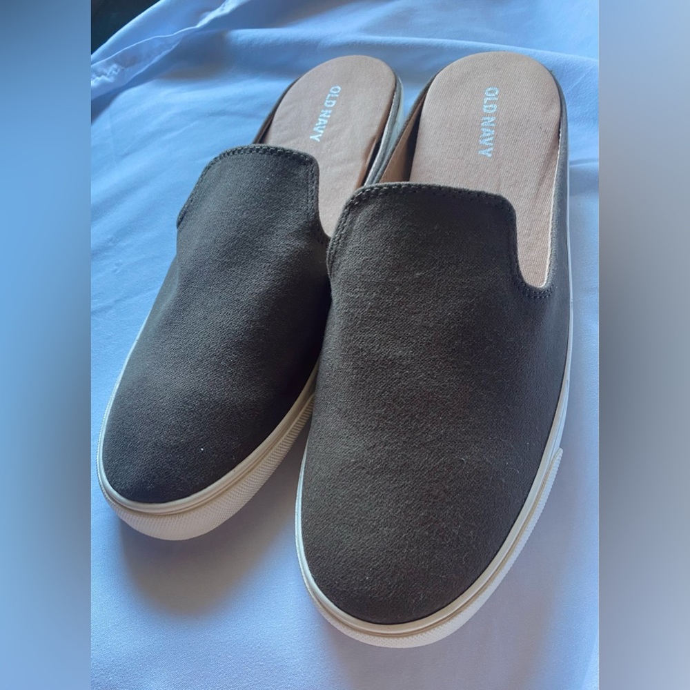 NEW-OldNavy Alpine Tundra Womens Sz 8.5 Repellent Canvas Slip On Mule Sneakers